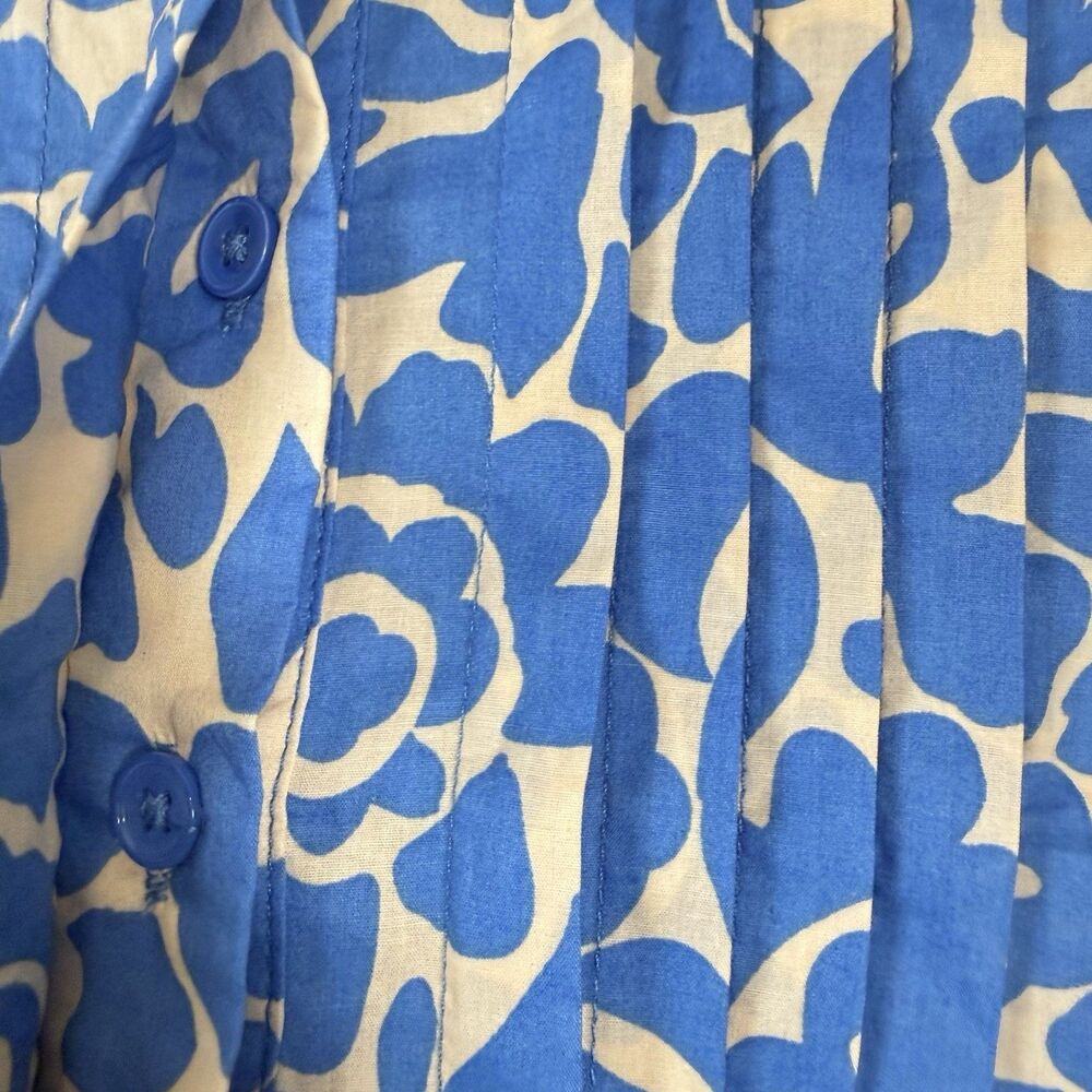 Avara Flutter Sleeve Pleated Blouse Women Size XS Blue White Cotton Button Front - Picture 9 of 12